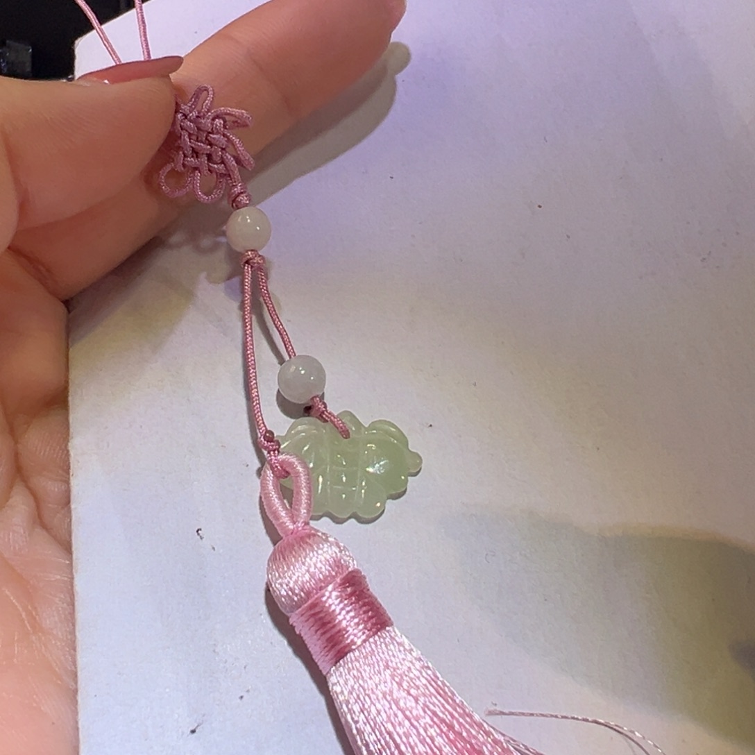 翡翠颈饰未镶嵌吊坠