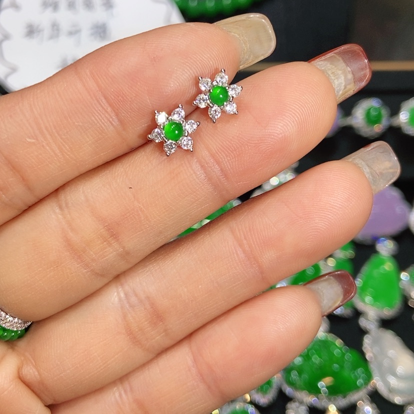 【闪购商品】翡翠耳饰未镶嵌天然翡翠