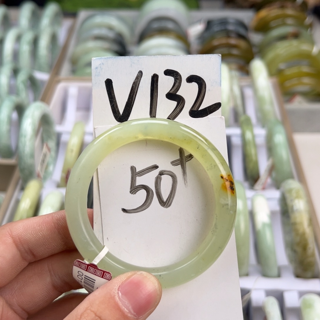 岫玉手镯未镶嵌天然岫玉微瑕