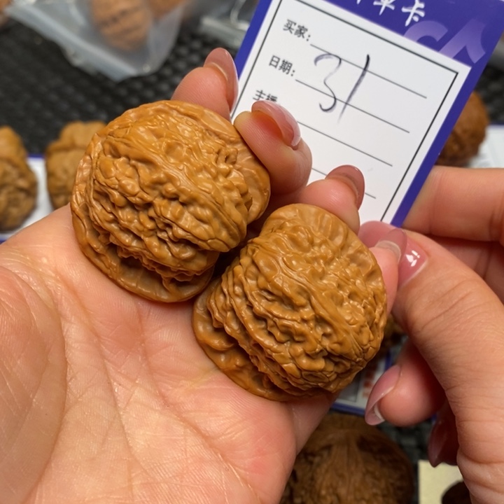 文玩核桃把件31白狮39