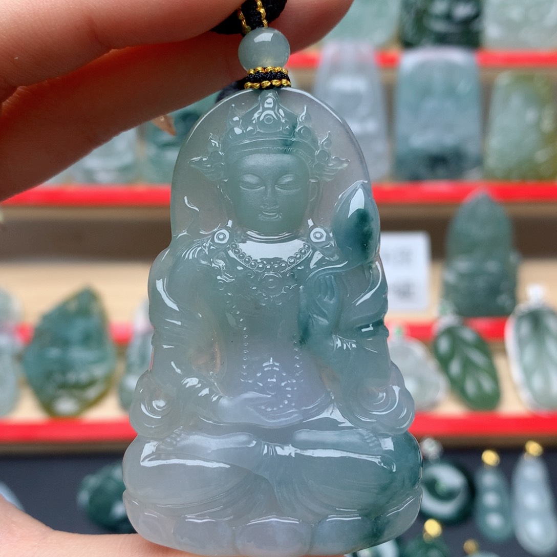 翡翠颈饰未镶嵌跳*糖度母