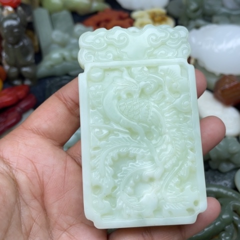 蛇纹石玉颈饰未镶嵌96