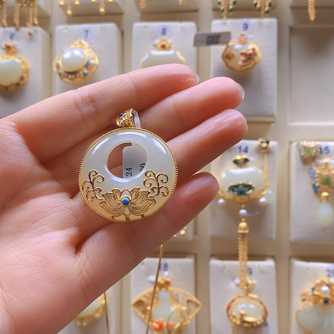 和田玉颈饰银S925镶嵌