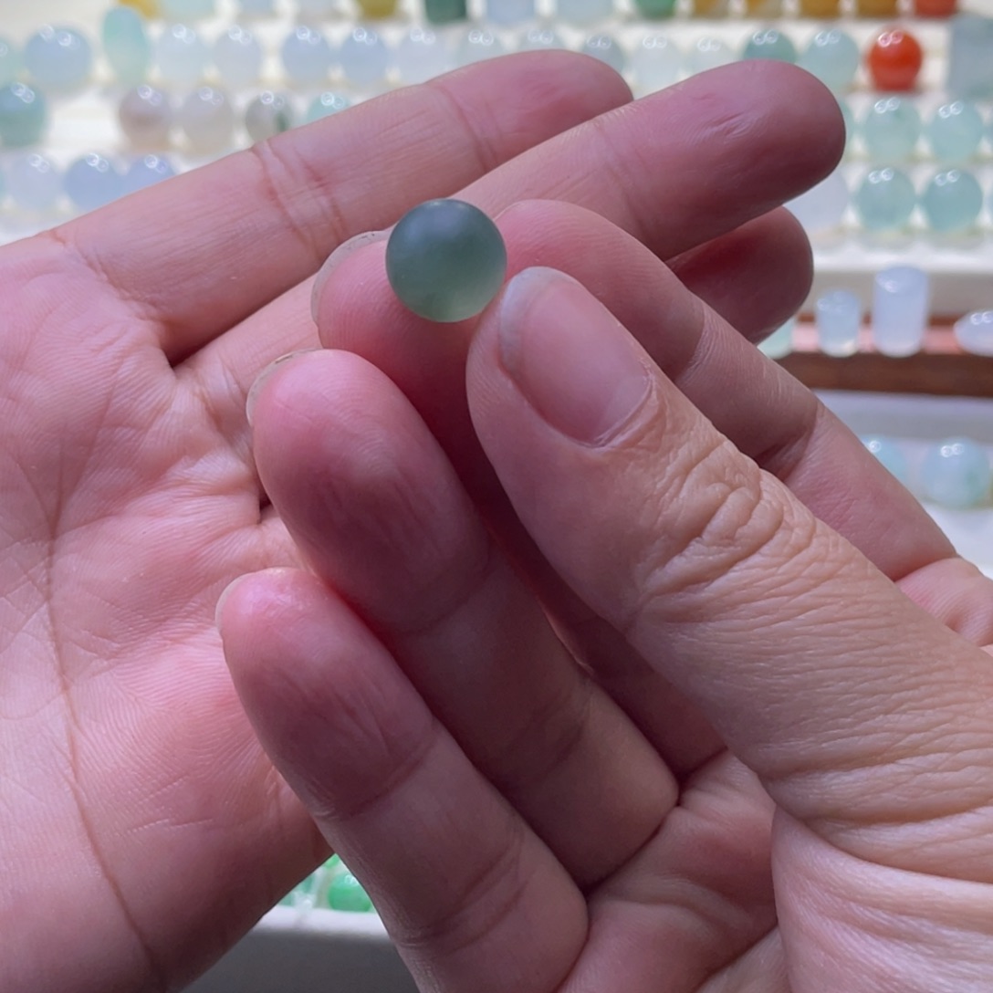 ****y翡翠裸石毛货买断卡10.4