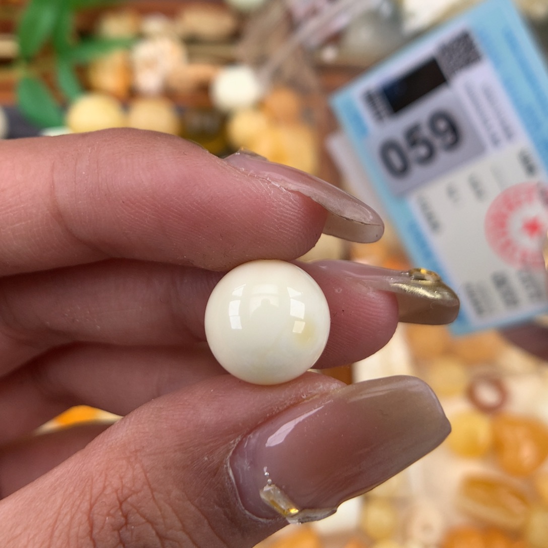 琥珀珠宝奇石未镶嵌12.2