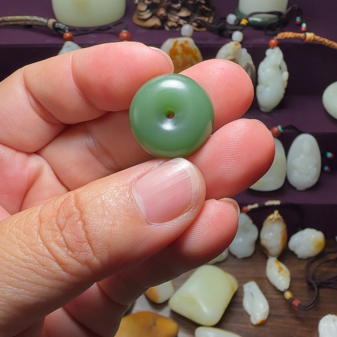 和田玉（碧玉）未镶嵌颈饰