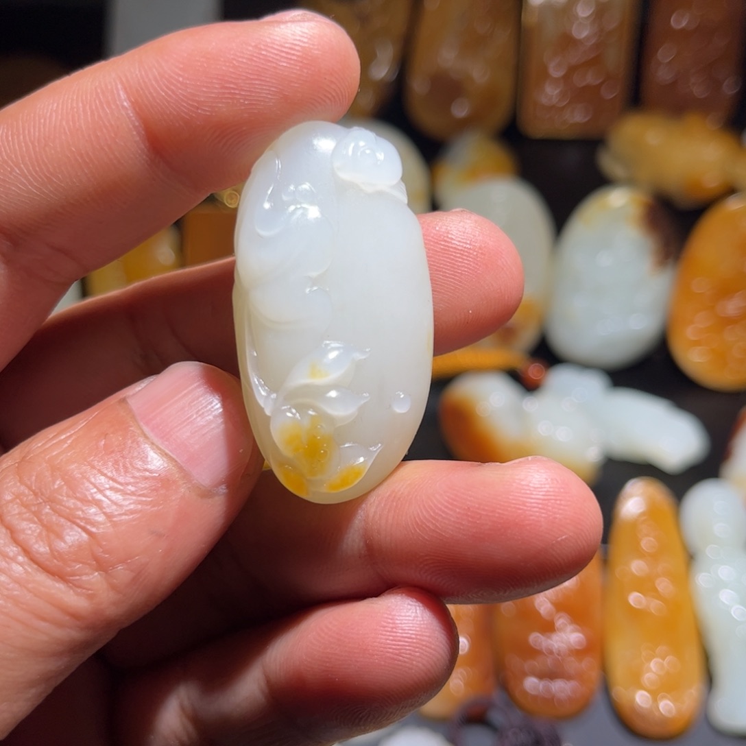 和田玉挂件未镶嵌