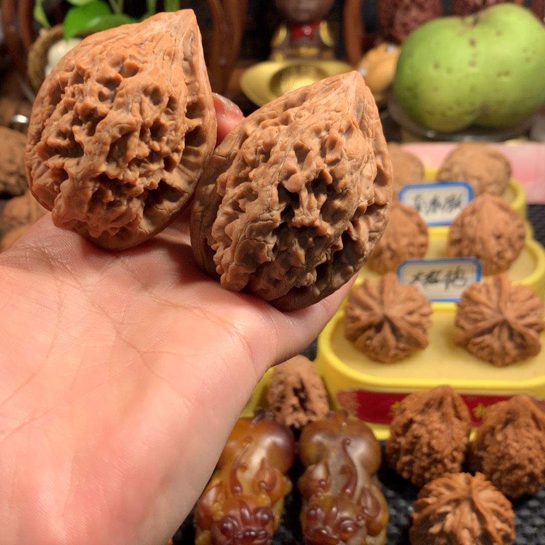 把件文玩核桃大沽石