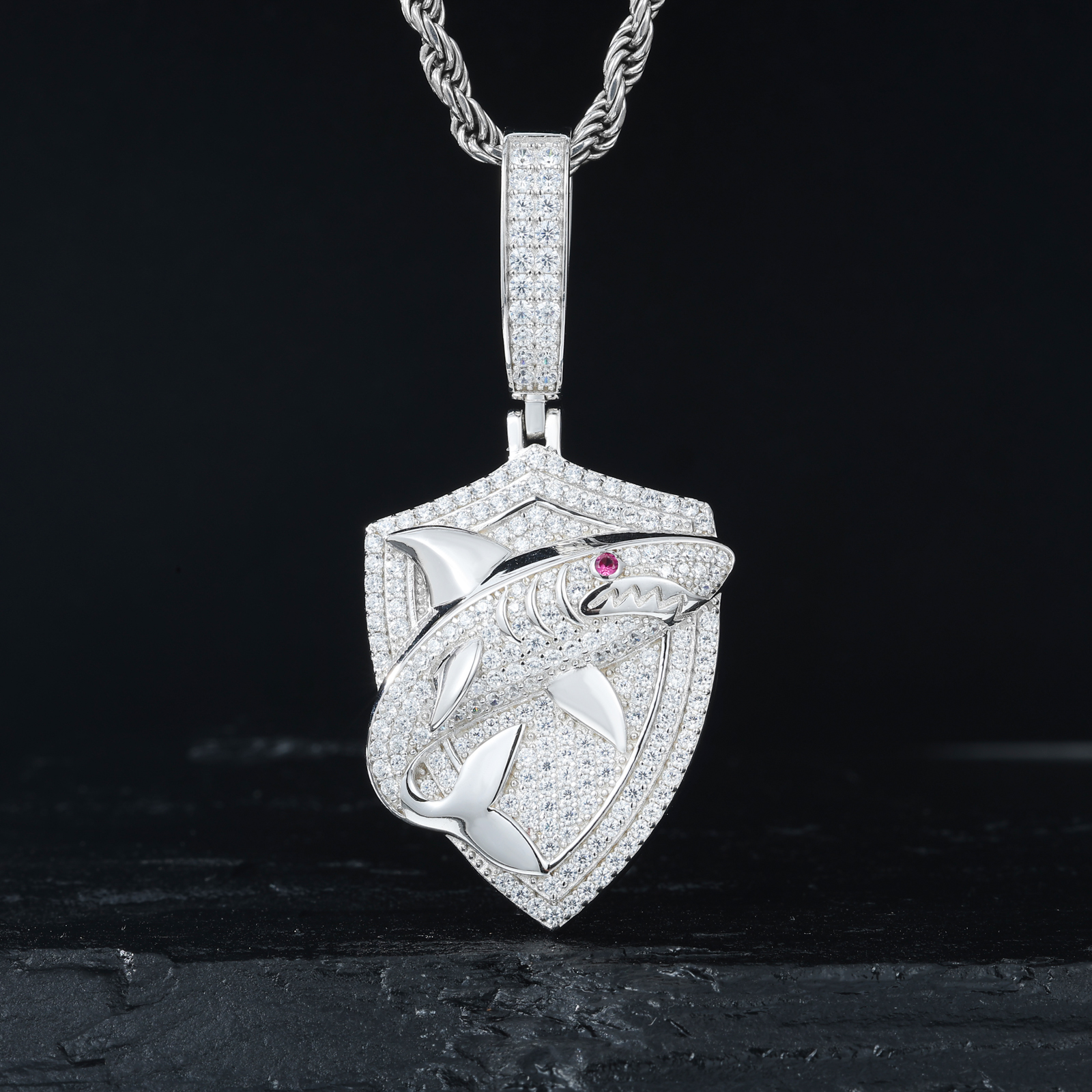 吊坠925银莫桑石 2025满镶莫桑钻鲨鱼时尚坠链设计925纯银吊坠扣