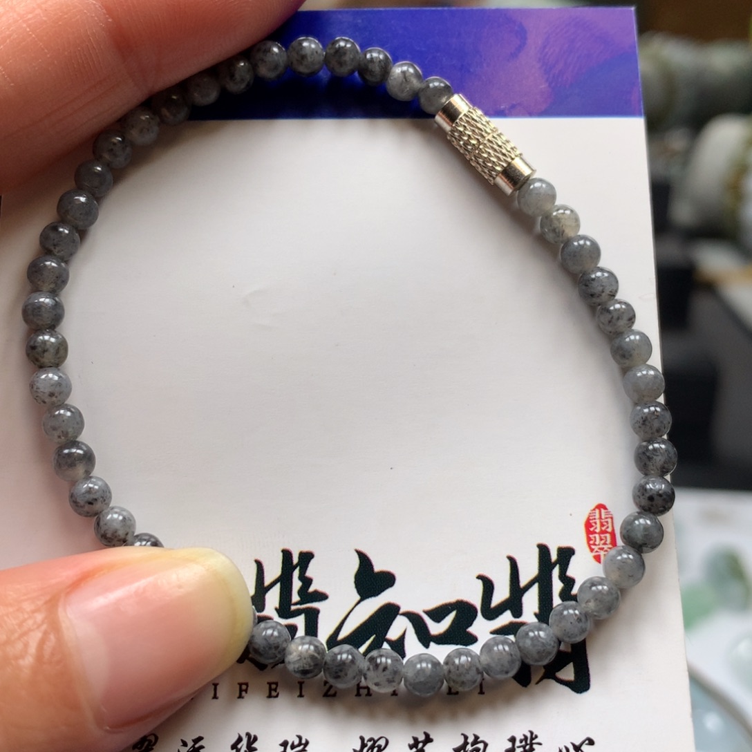 翡翠颈饰未镶嵌母鸡小米珠手链