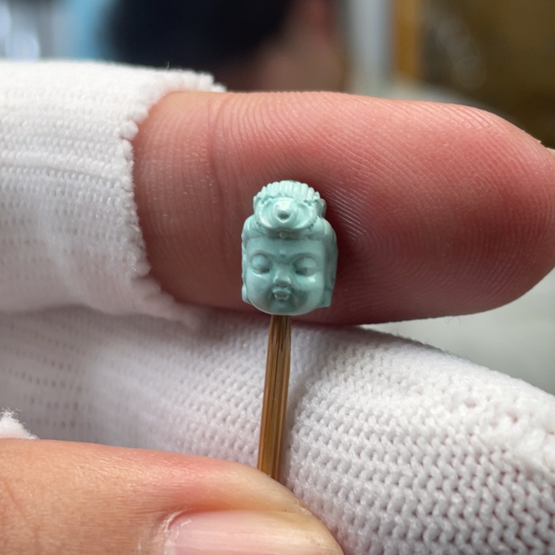 绿松石未镶嵌挂件