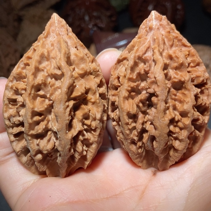 文玩核桃把件东北楸子小雪23