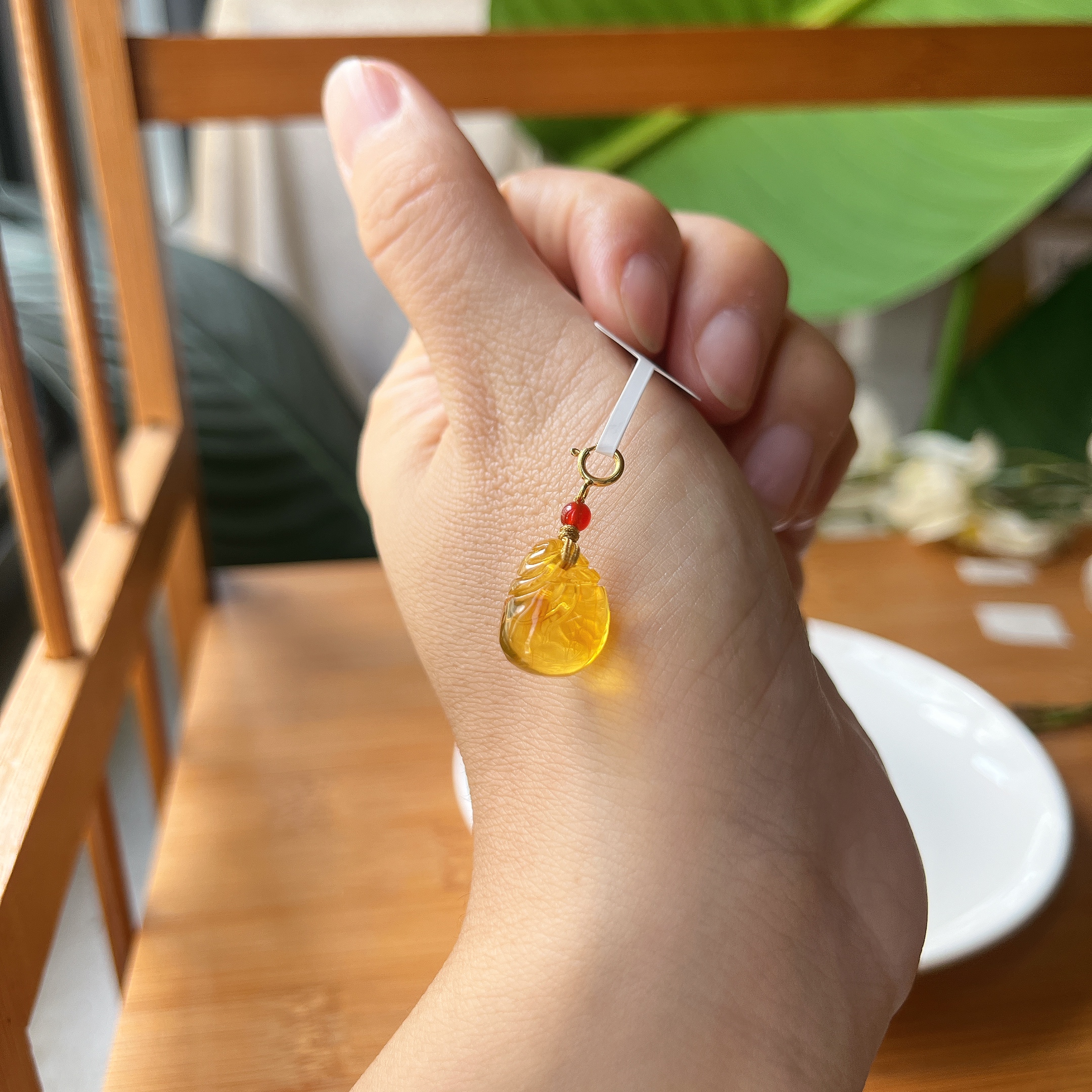  【郭老师】约0.5g+琥珀金珀钱袋搭红玛瑙圆珠S925银配件吊坠