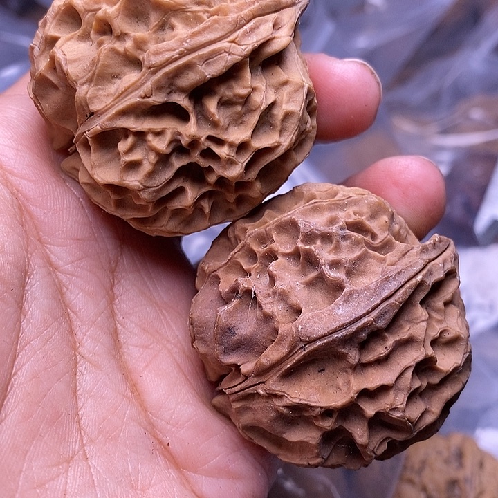 文玩核桃把件   160