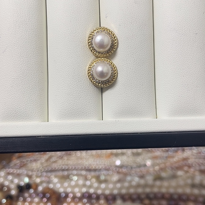 淡水珍珠耳饰合金7.5-8mm