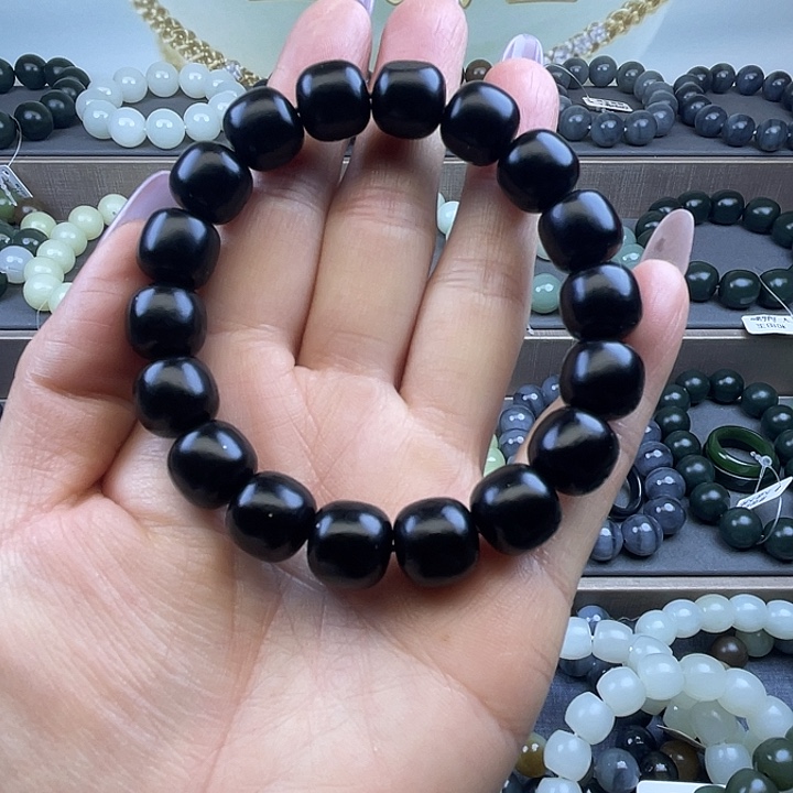 和田玉未镶嵌手链