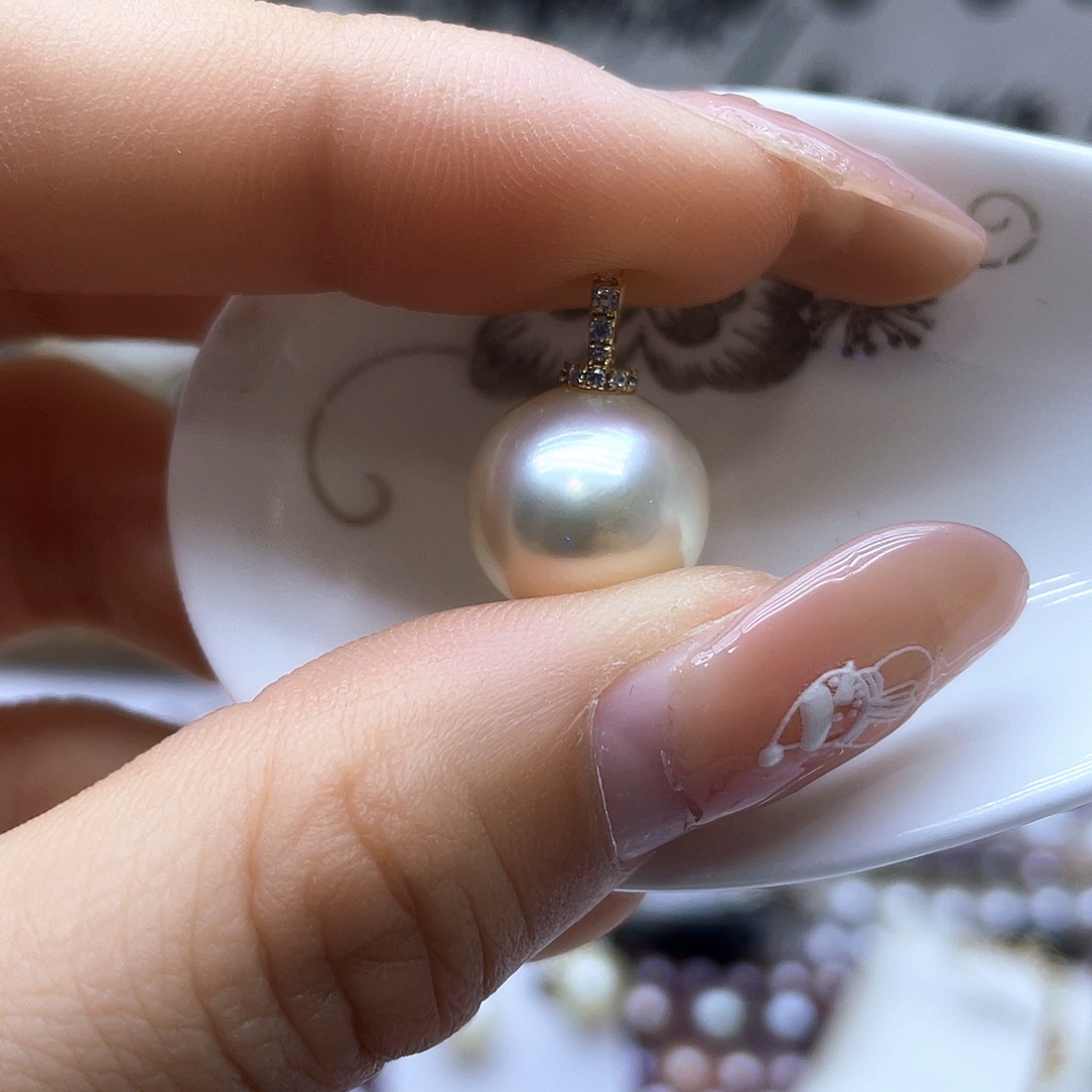 海水珍珠颈饰18K金镶嵌