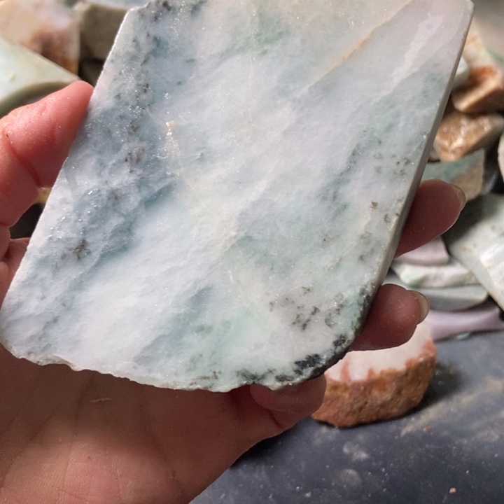 翡翠颈饰未镶嵌天然翡翠