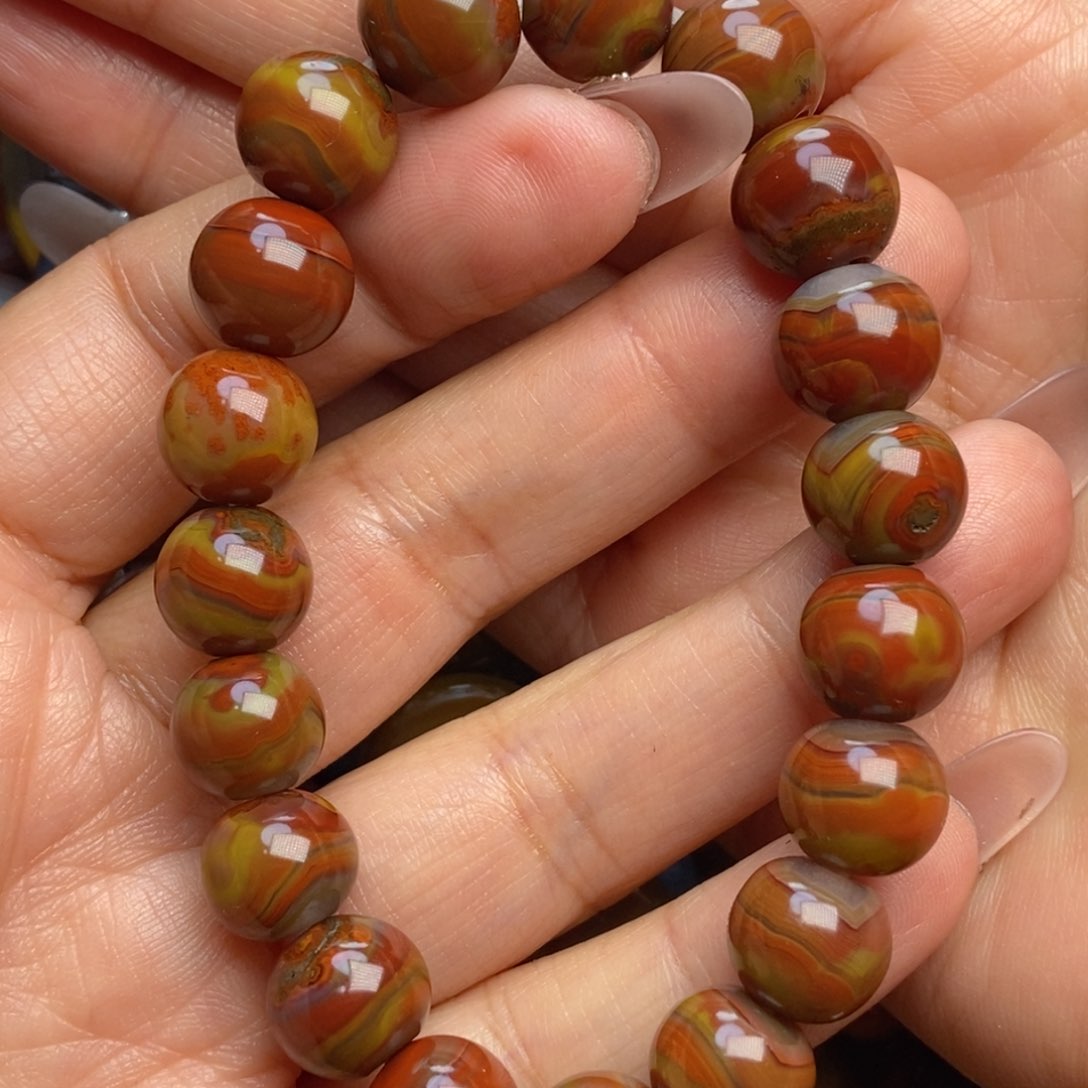 玛瑙/玉髓颈饰未镶嵌战国红