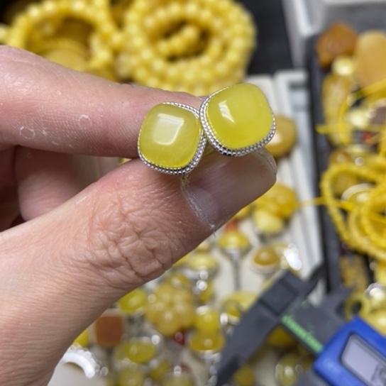 蜜蜡裸石银S925镶嵌耳钉