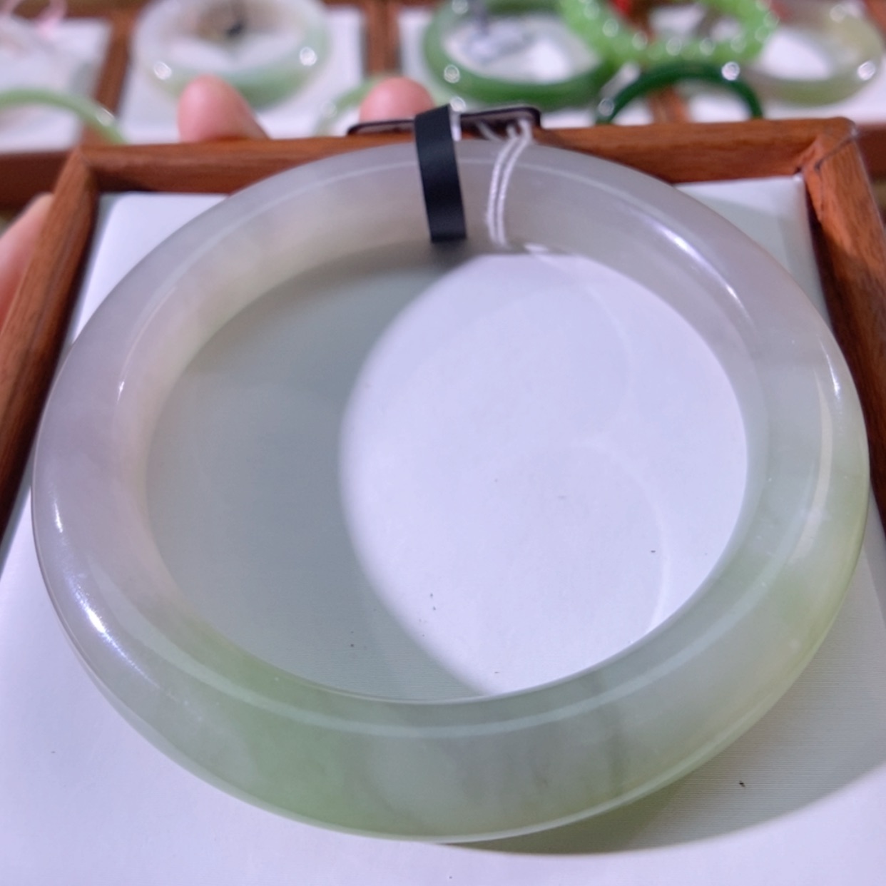 【闪购商品】未镶嵌手镯和田玉（翠青玉）