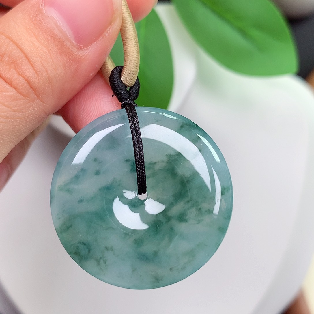 颈饰未镶嵌翡翠平安扣 32.2x5.8mm