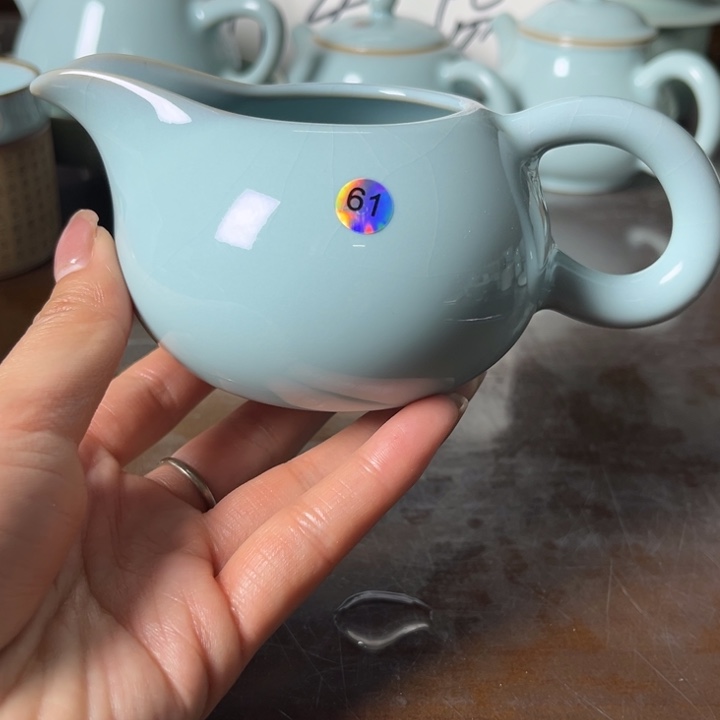 61号哈咯哦可可咯摸摸摸摸嗯