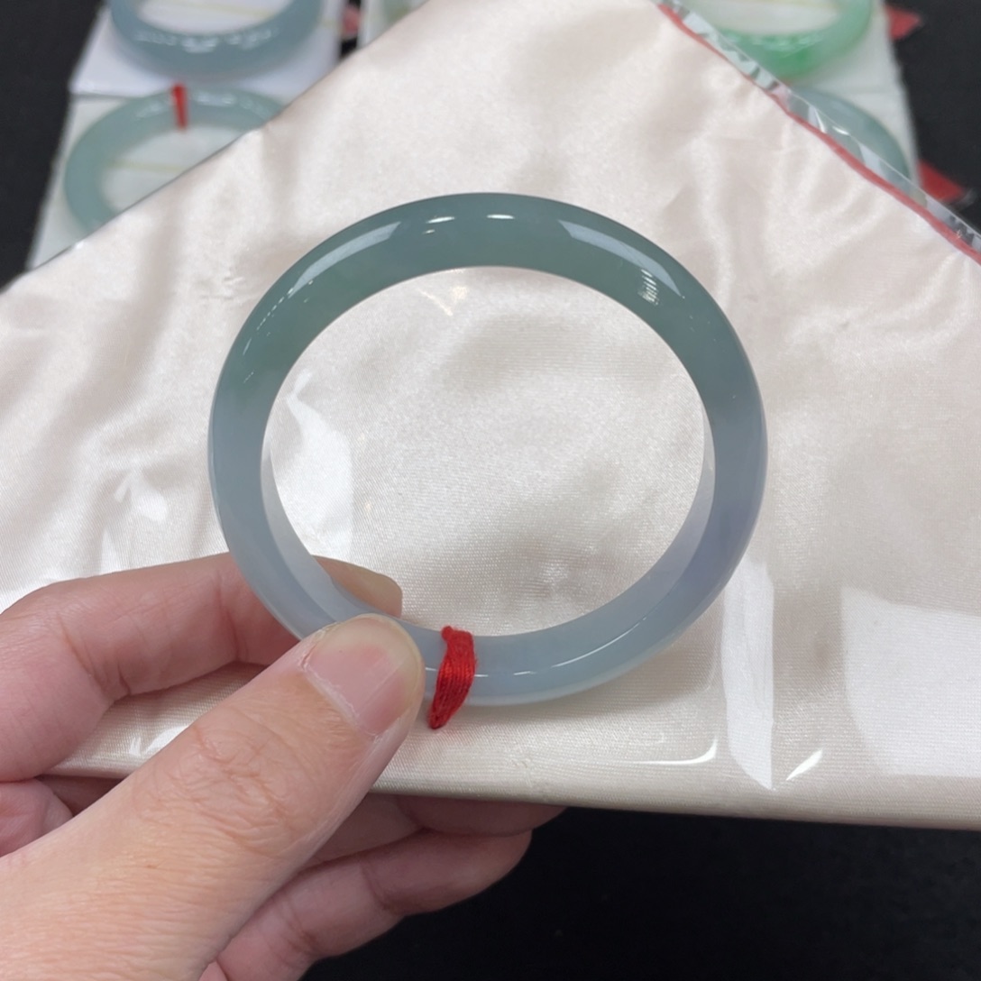 翡翠手镯未镶嵌53正圈