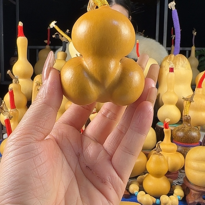 赛***赛大叶紫檀（黑酸枝木类）