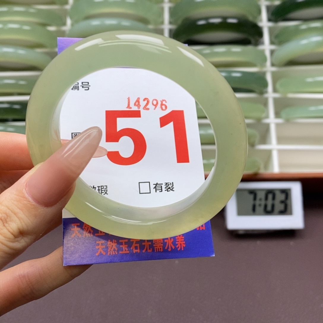 未镶嵌蛇纹石玉手镯