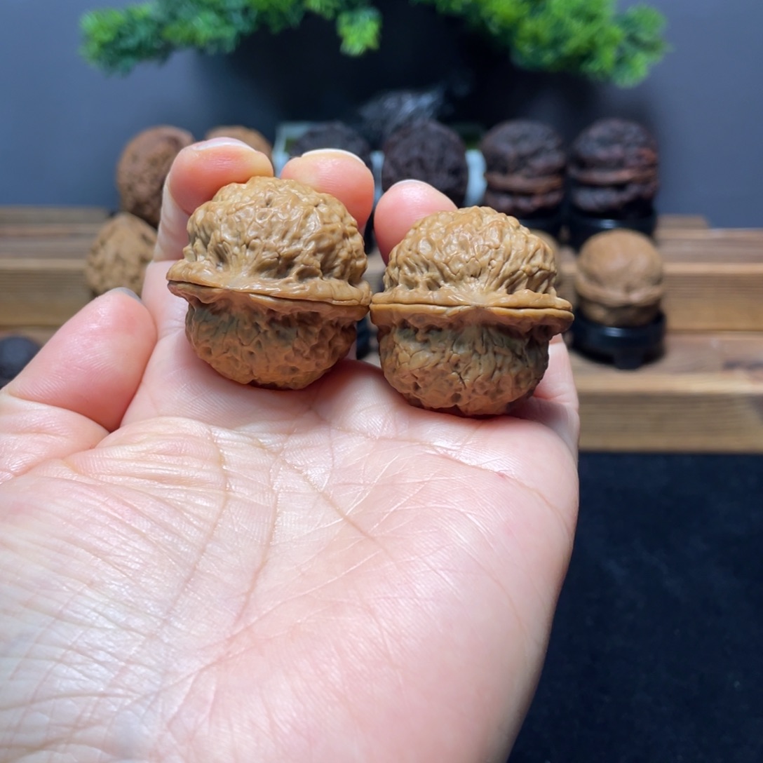 文玩核桃把件云南铁核桃27