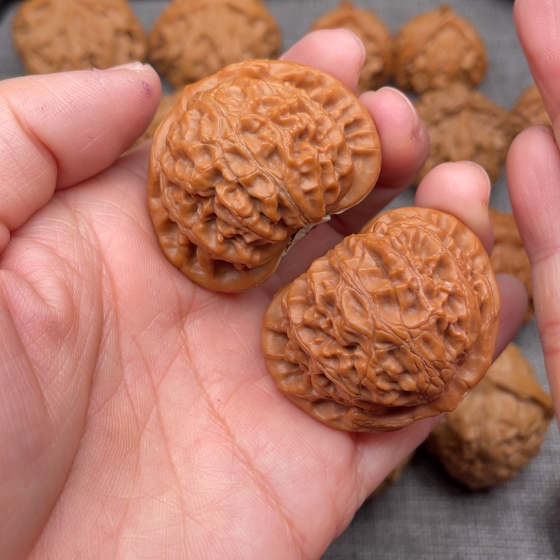 文玩核桃把件42全品宫灯桃心