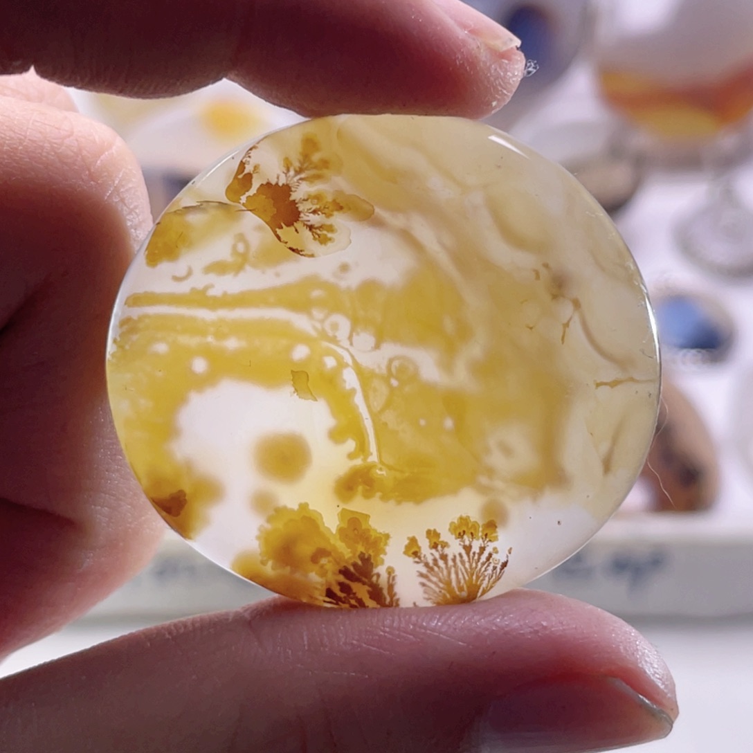 玛瑙/玉髓未镶嵌珠宝奇石