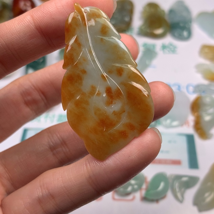 心***惜翡翠未镶嵌颈饰翡翠