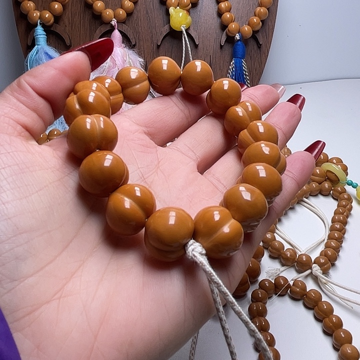 B***t吊坠猴头核桃17尺寸柯基屁桃