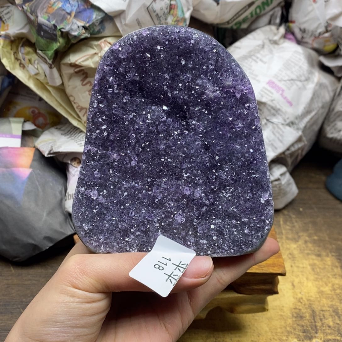 紫晶乌拉圭未镶嵌