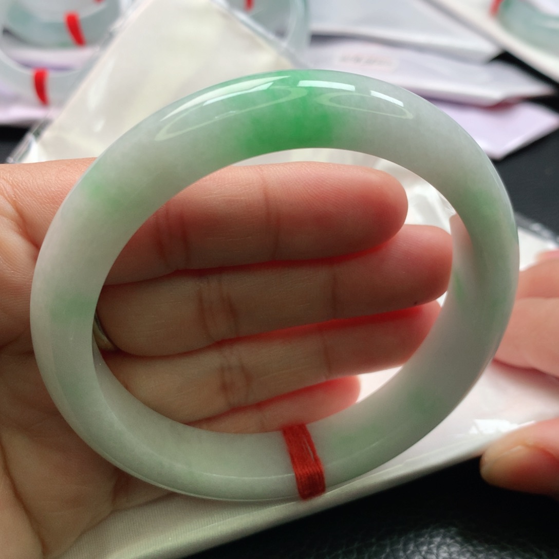 翡翠手镯未镶嵌缅甸59.60