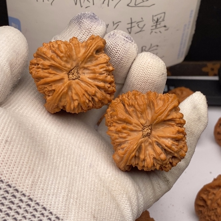 把件文玩核桃L***s南疆石42