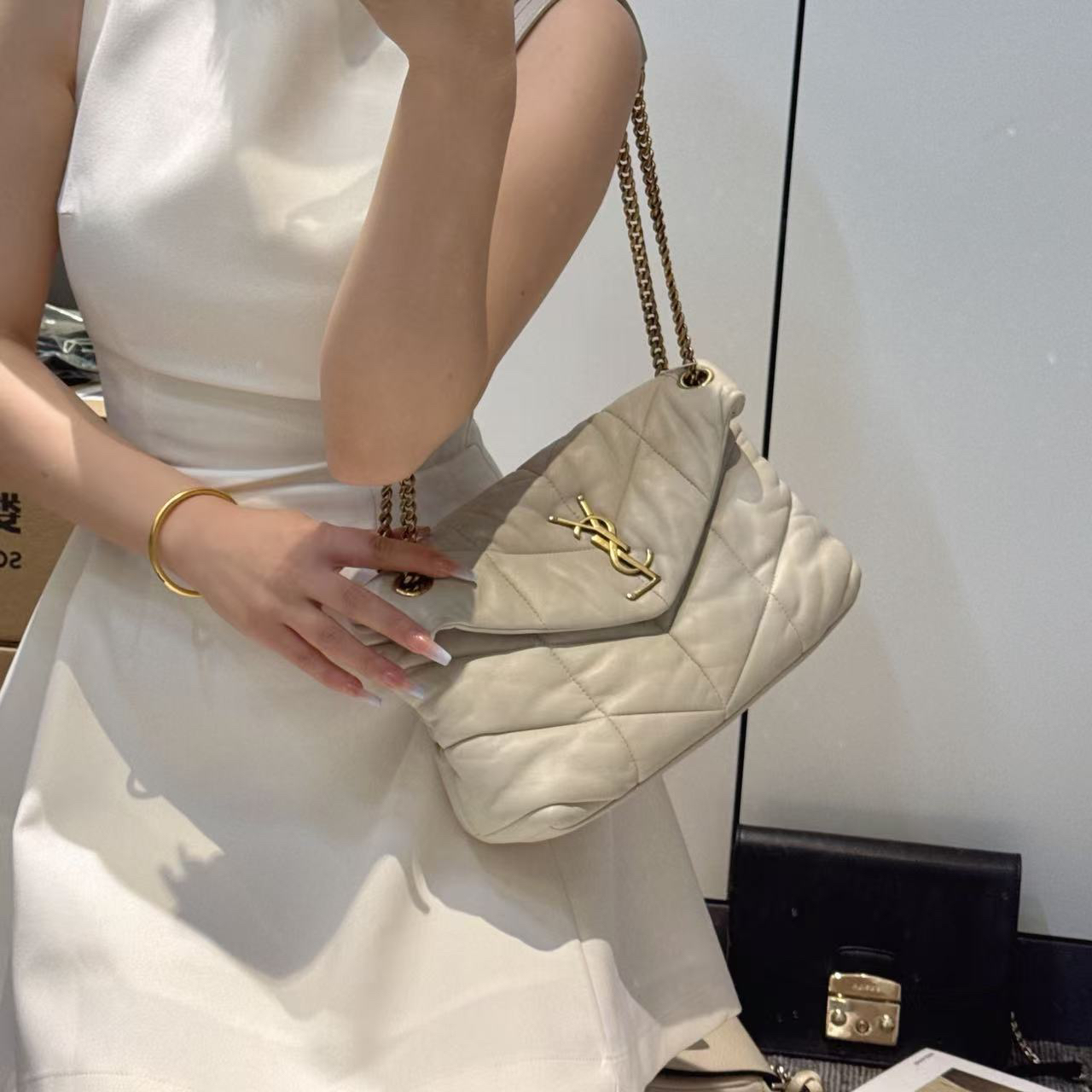 95新 YSL/圣罗兰 白色斜挎包