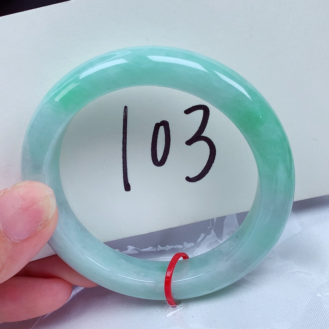 翡翠未镶嵌手镯翡翠