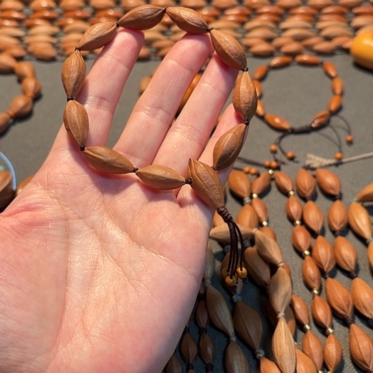 我***我0.9小金瓜子手串3通款