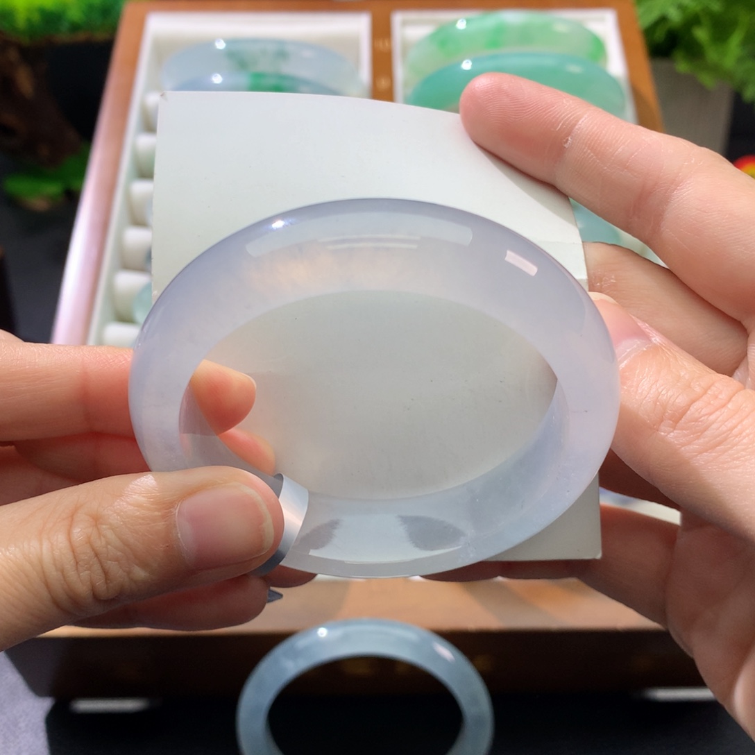 翡翠未镶嵌手镯闪购 11