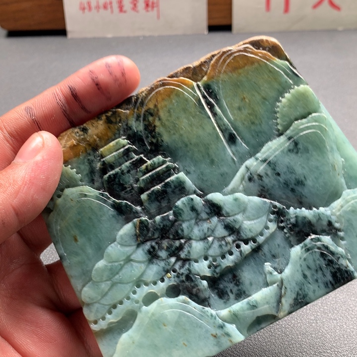 翡翠未镶嵌颈饰保真天然a货翡翠