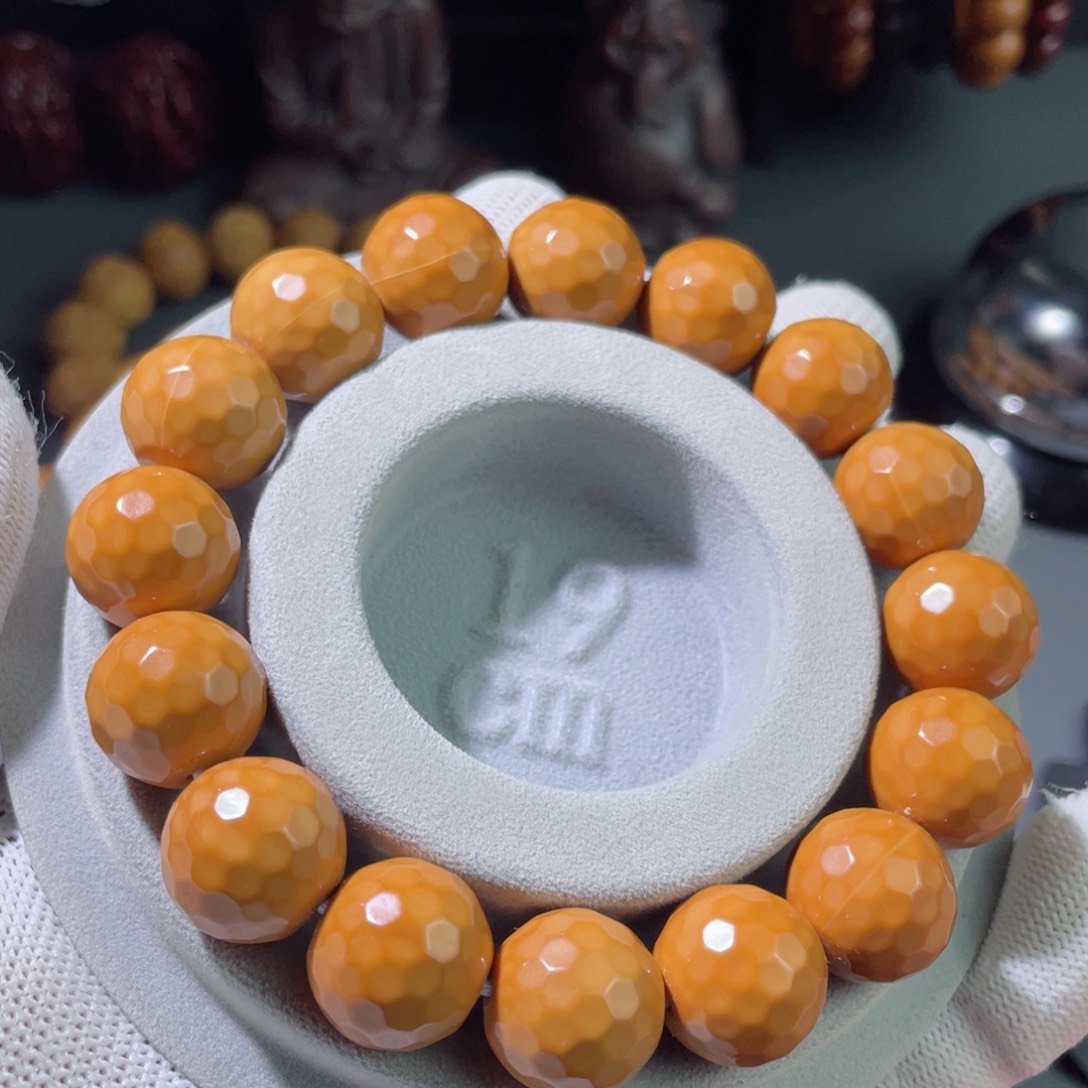 猴头核桃吊坠全品钻面15