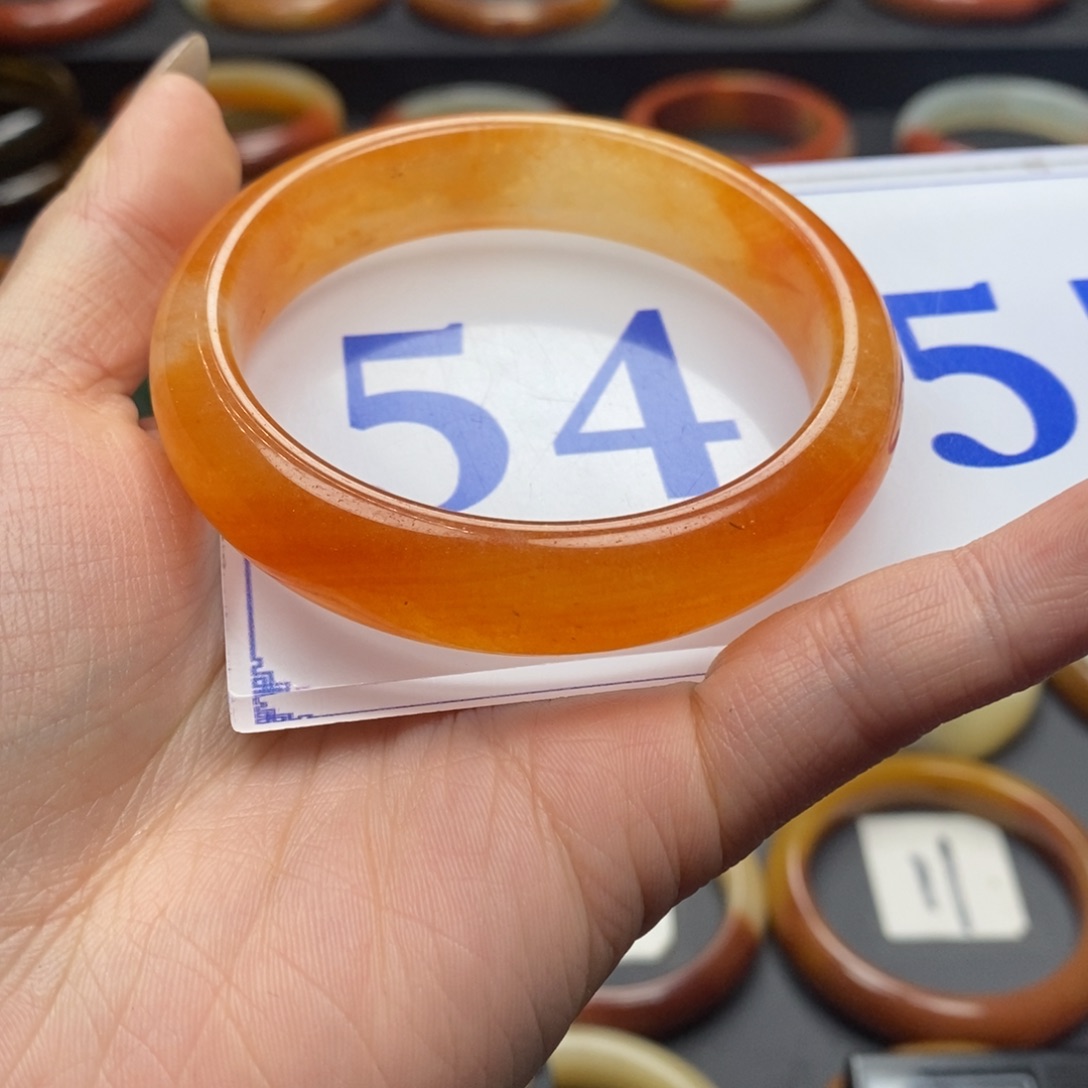 石英质玉（黄龙玉）手镯未镶嵌