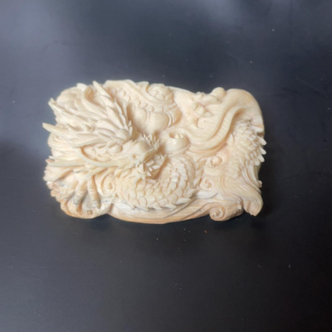 猛犸约32.1克雕刻件，YJT43