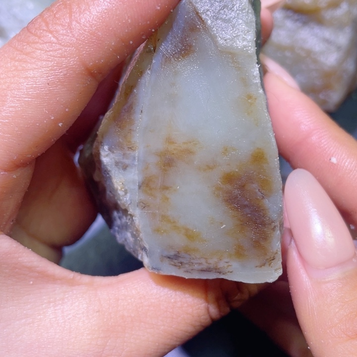 和田玉未镶嵌珠宝半成品