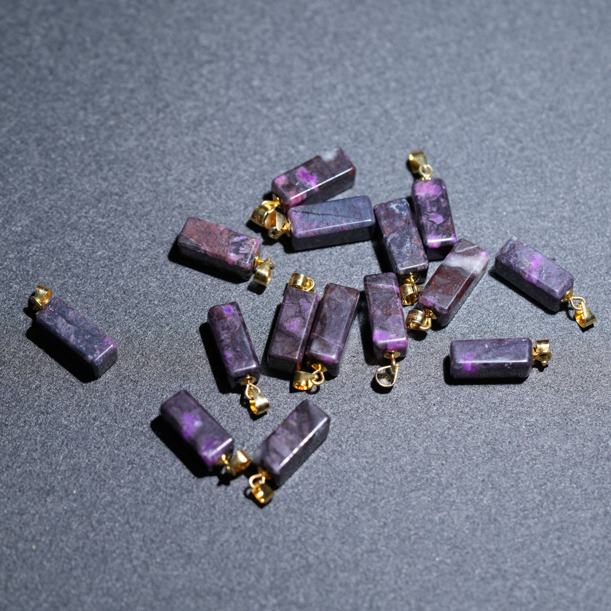 【黑胖珠宝】 舒俱来泥地樱花方糖吊坠 多样性发一 QX279