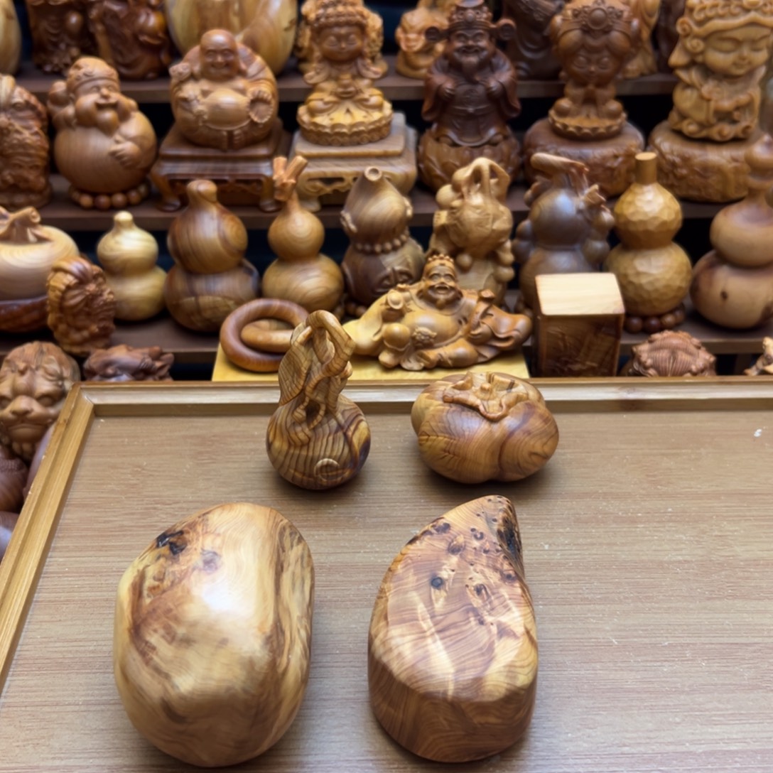 水***柏木（崖柏）手把件