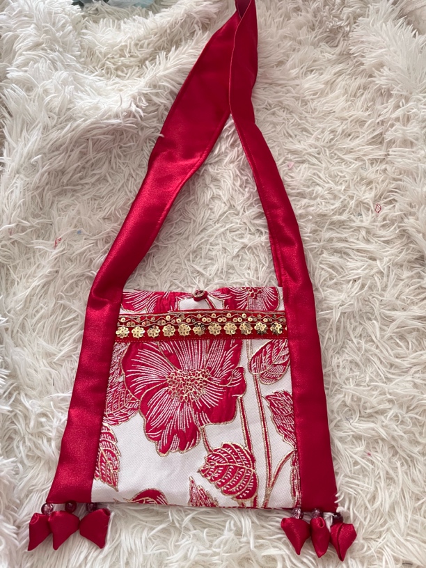 西双版纳傣族民族小包包